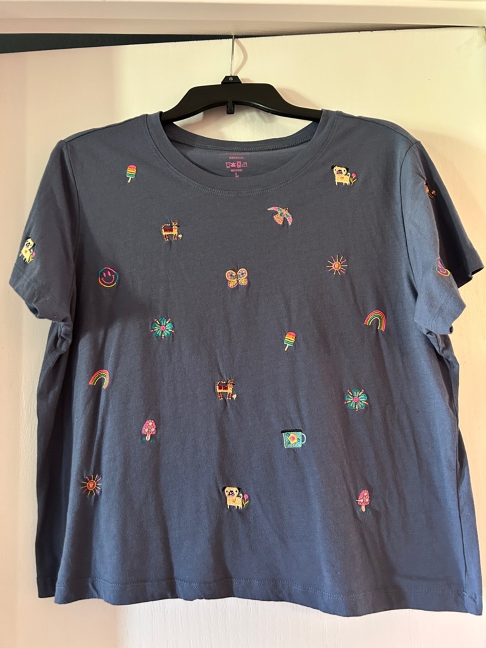 NATURAL LIFE Navy Short-Sleeve Tee with Colorful Embroidered Icons